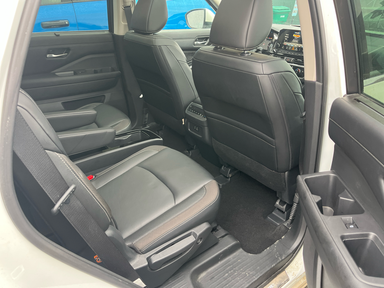 Nissan Pathfinder SL 4WD 2023