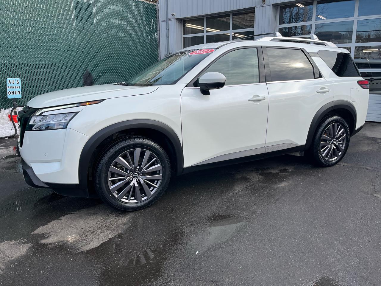 Nissan Pathfinder SL 4WD 2023