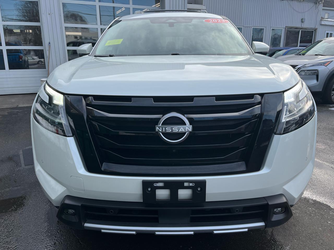 Nissan Pathfinder SL 4WD 2023