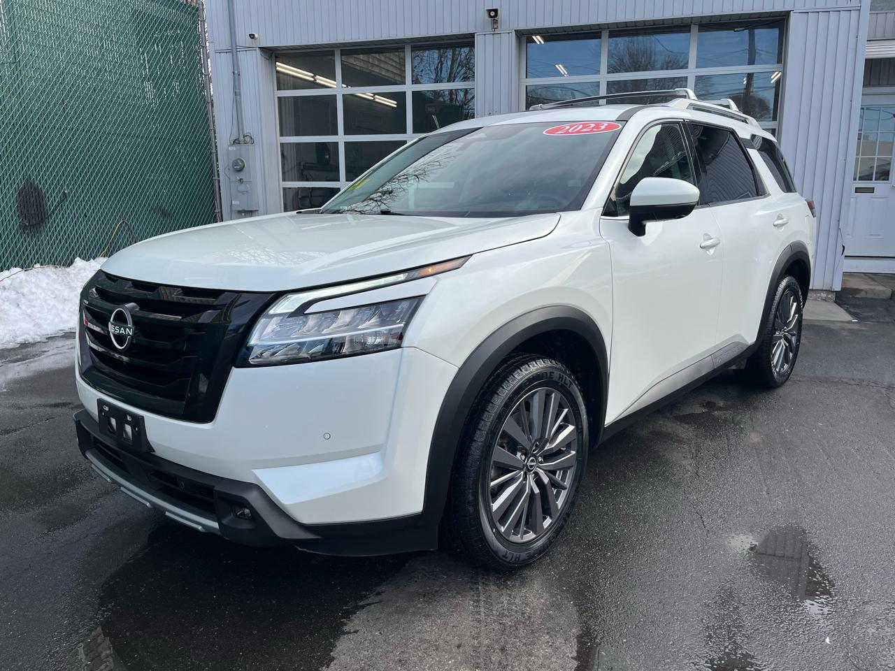 Nissan Pathfinder SL 4WD 2023