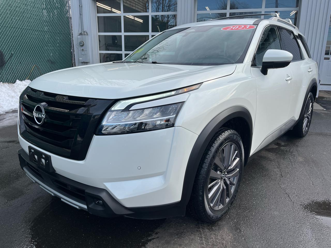 Nissan Pathfinder SL 4WD 2023