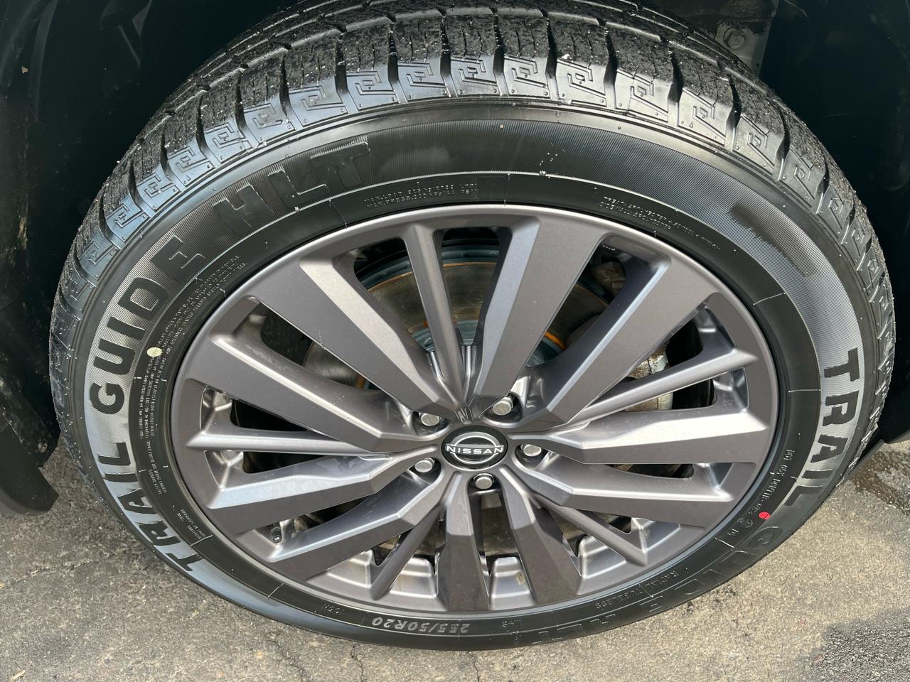 Nissan Pathfinder SL 4WD 2023