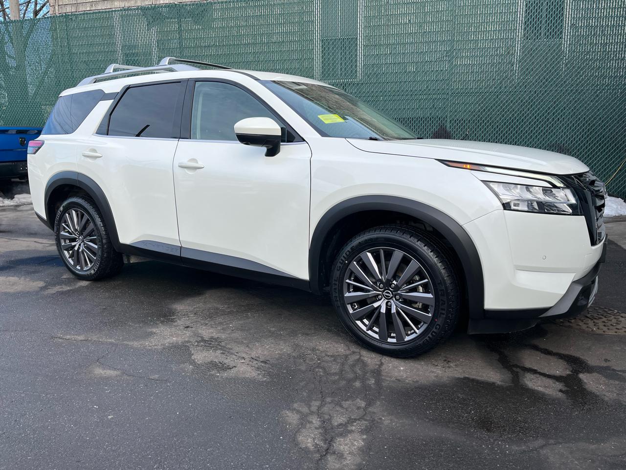 Nissan Pathfinder SL 4WD 2023