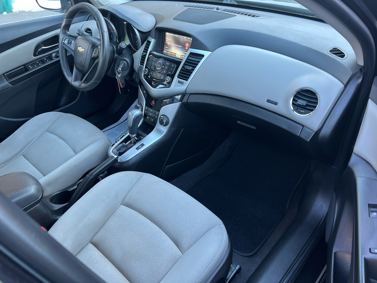 Chevrolet Cruze Limited 4dr Sdn Auto LT w/1LT 2016