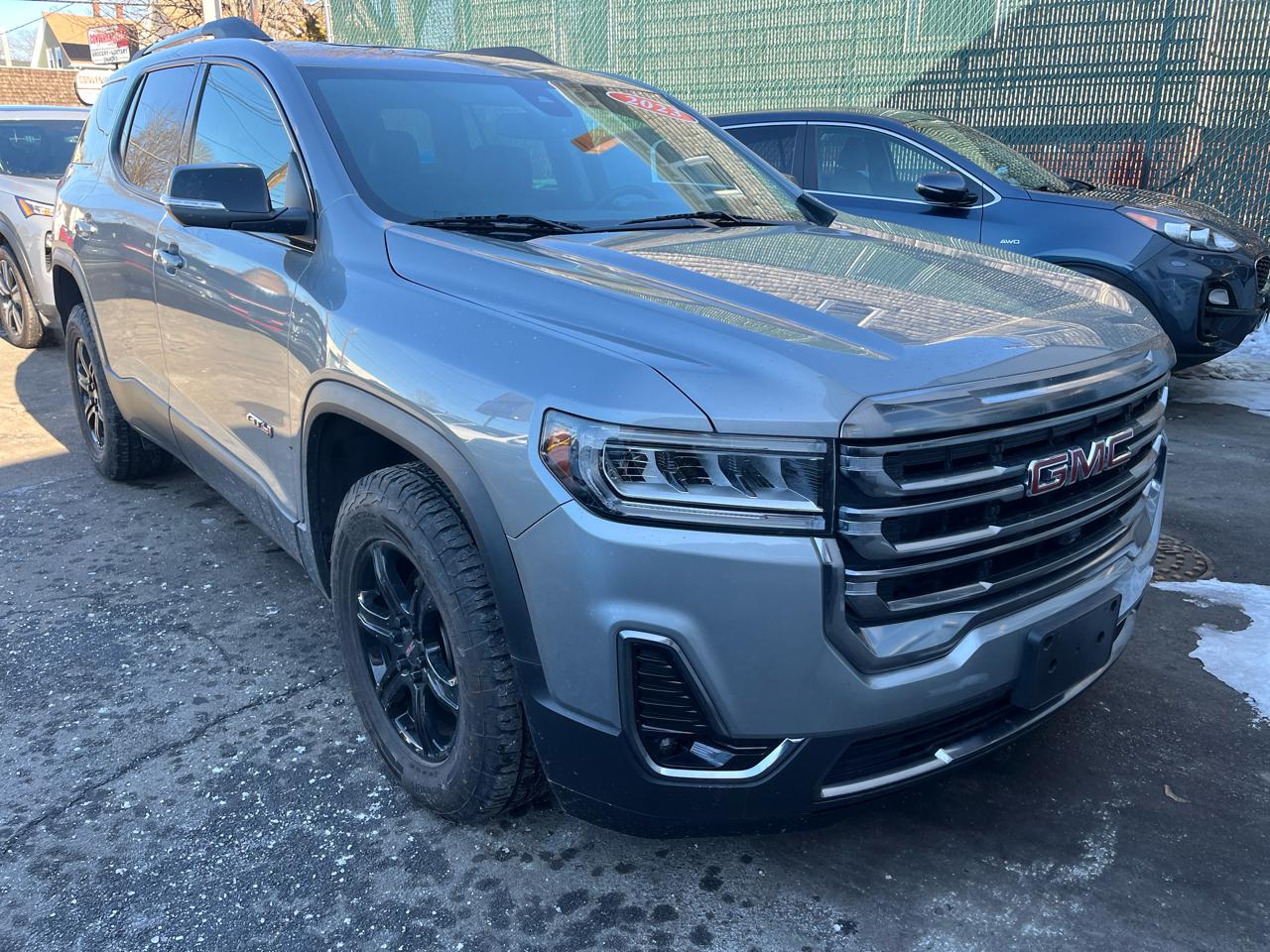 GMC Acadia AWD 4dr AT4 2023