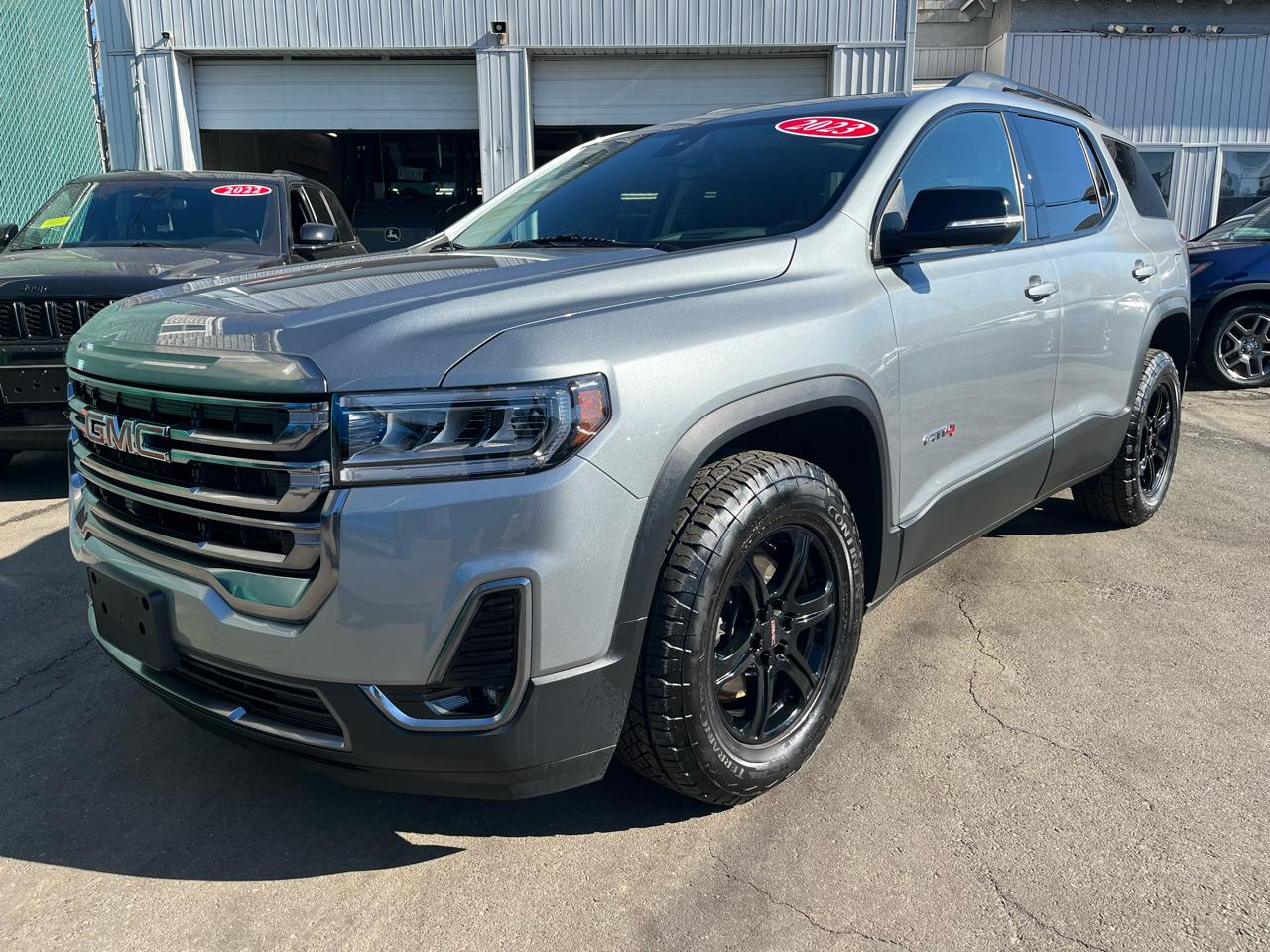GMC Acadia AWD 4dr AT4 2023