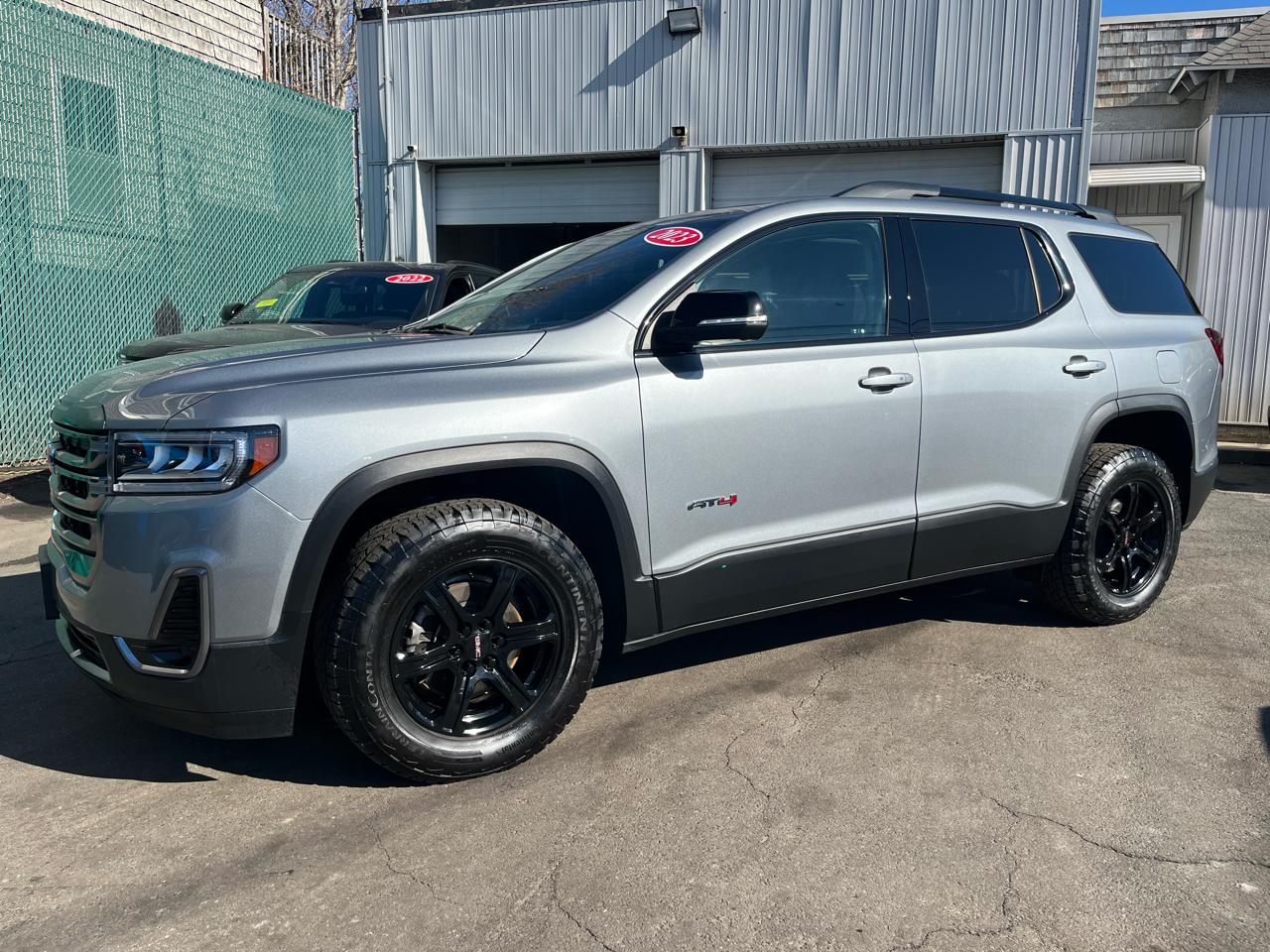 GMC Acadia AWD 4dr AT4 2023