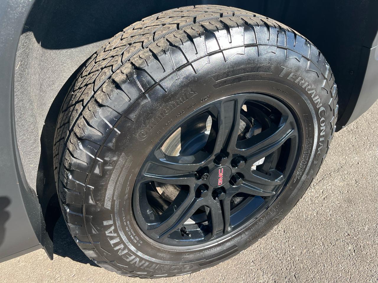 GMC Acadia AWD 4dr AT4 2023