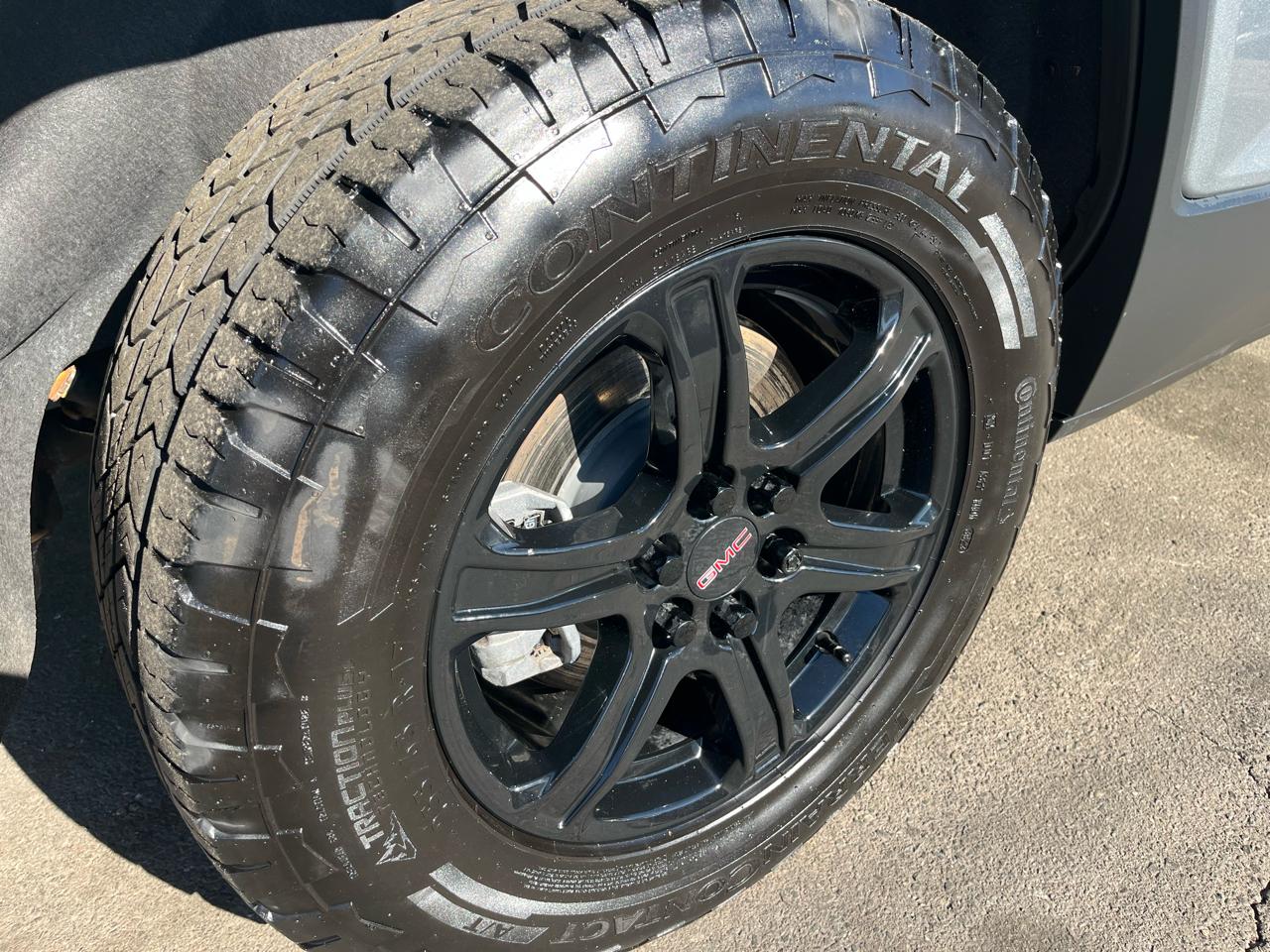 GMC Acadia AWD 4dr AT4 2023