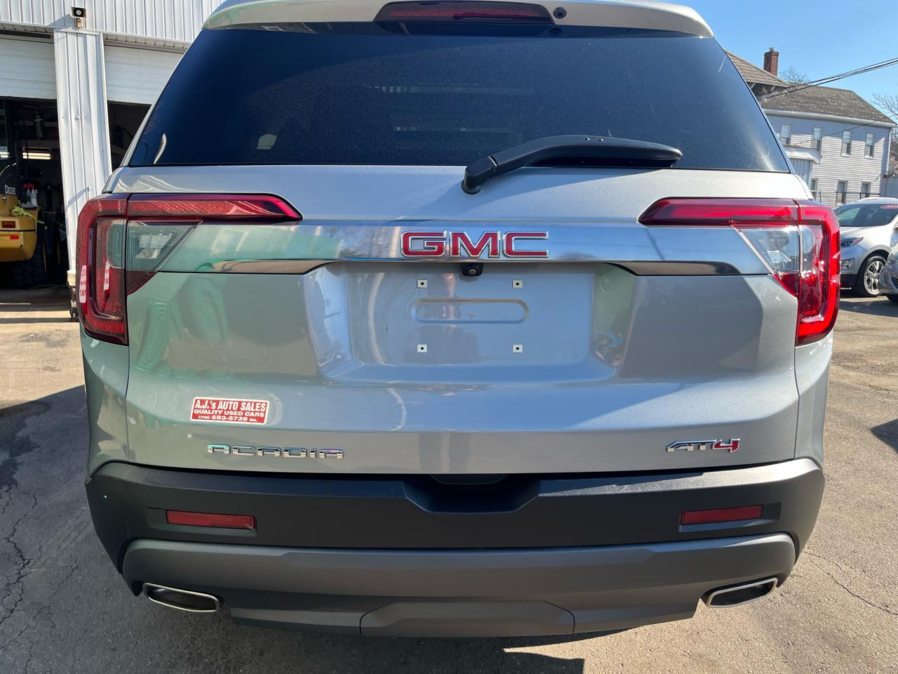 GMC Acadia AWD 4dr AT4 2023