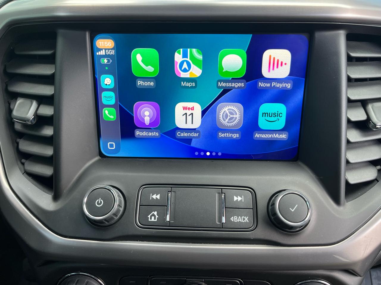 GMC Acadia AWD 4dr AT4 2023