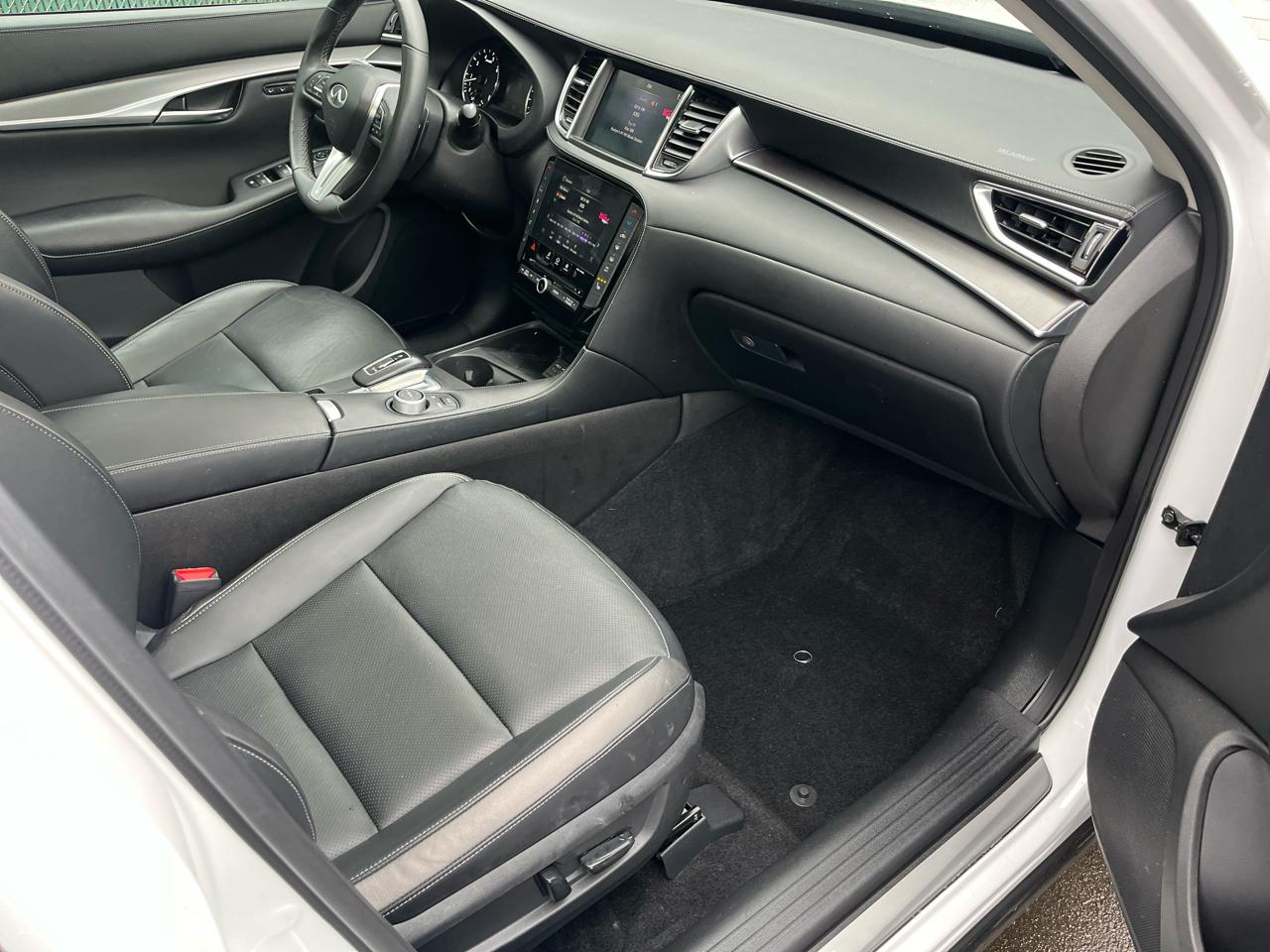 Infiniti QX50 LUXE AWD 2023