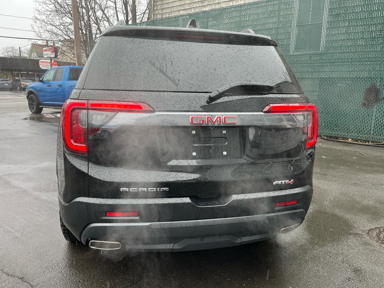 GMC Acadia AWD 4dr AT4 2023