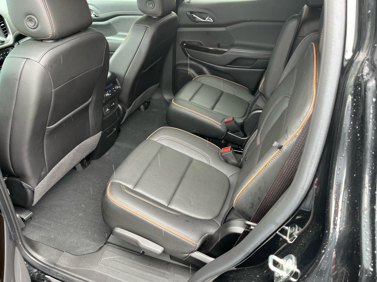 GMC Acadia AWD 4dr AT4 2023