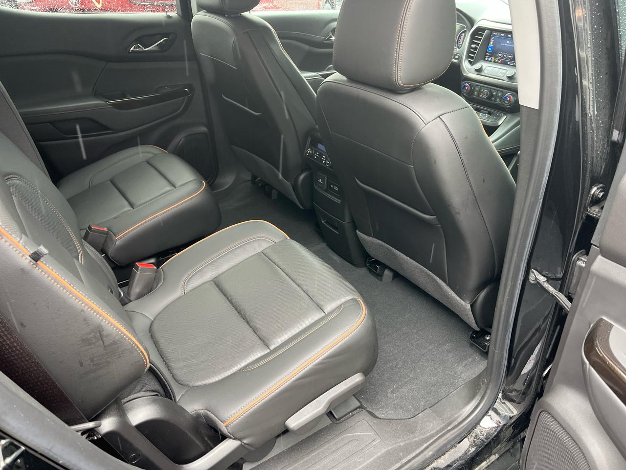 GMC Acadia AWD 4dr AT4 2023