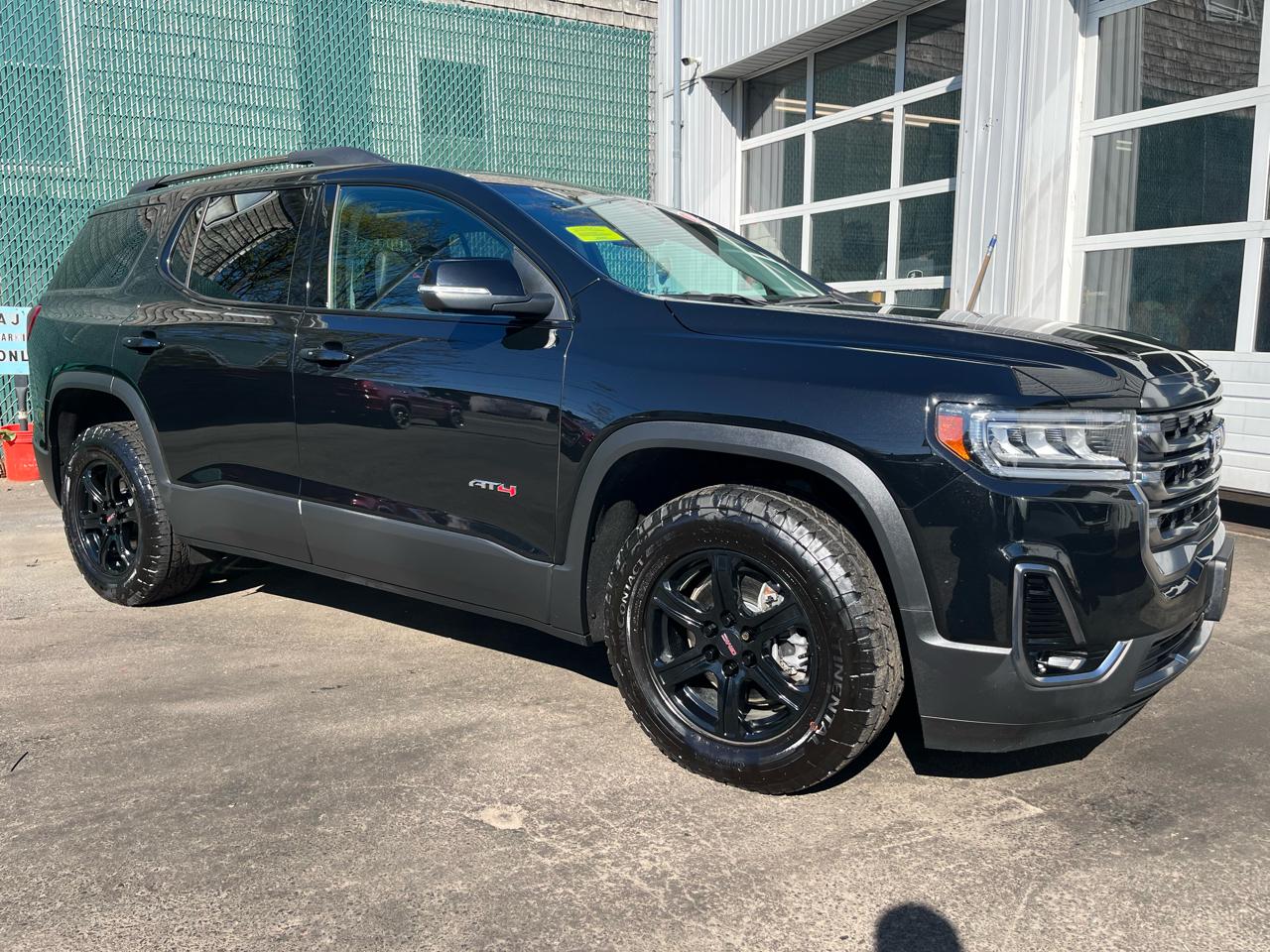 GMC Acadia AWD 4dr AT4 2023