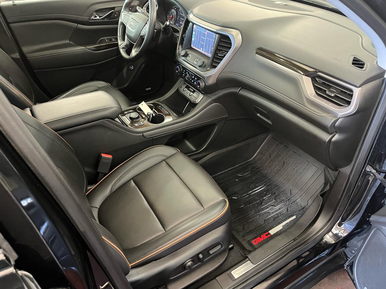 GMC Acadia AWD 4dr AT4 2023