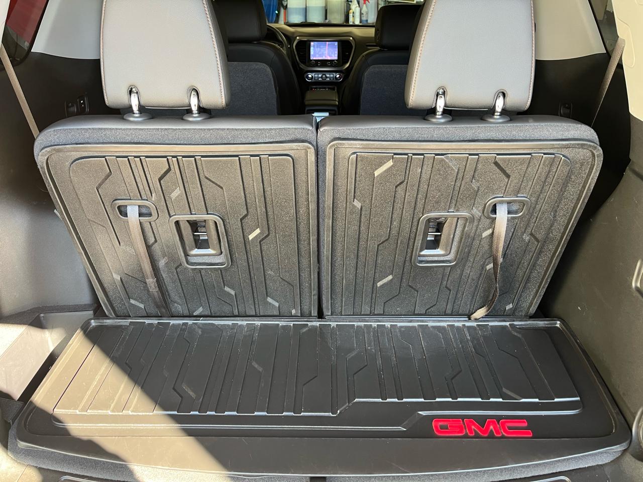 GMC Acadia AWD 4dr AT4 2023