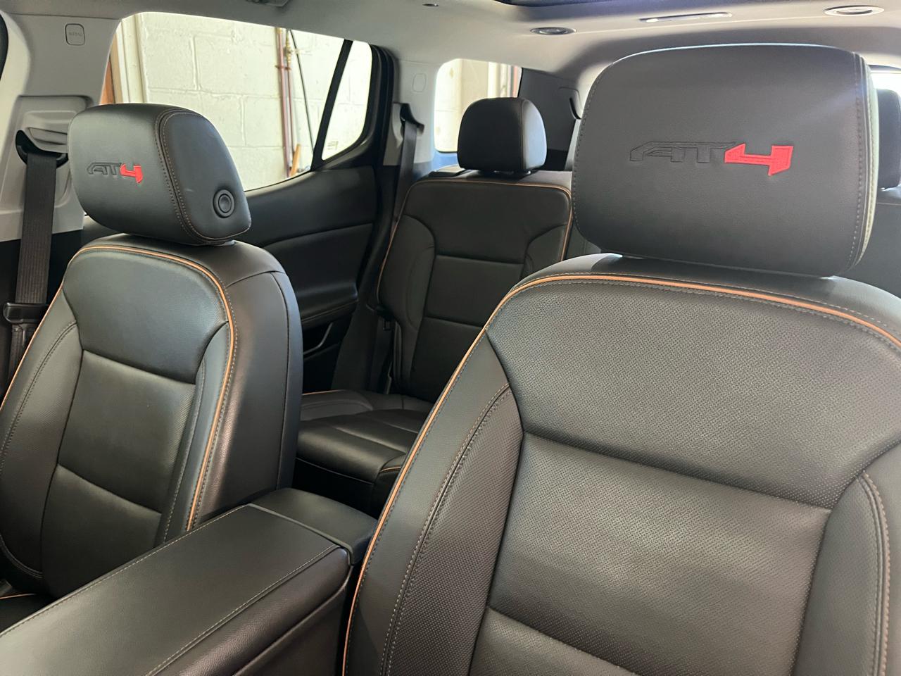 GMC Acadia AWD 4dr AT4 2023