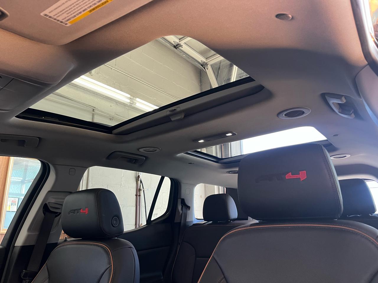 GMC Acadia AWD 4dr AT4 2023