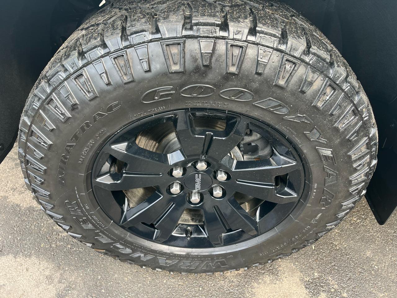 GMC Canyon 4WD Crew Cab 141" AT4 w/Leather 2022