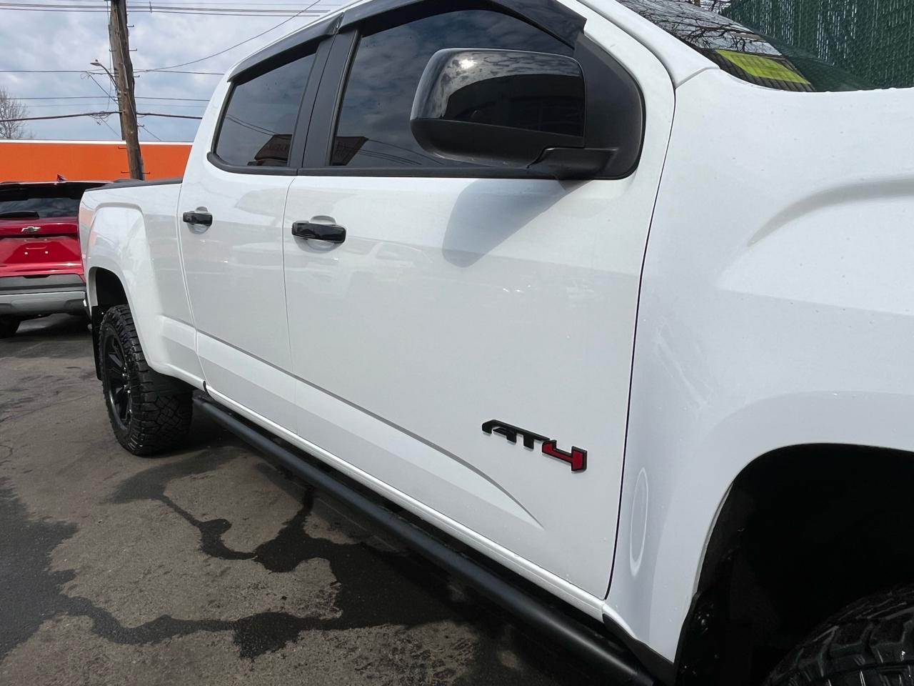 GMC Canyon 4WD Crew Cab 141" AT4 w/Leather 2022