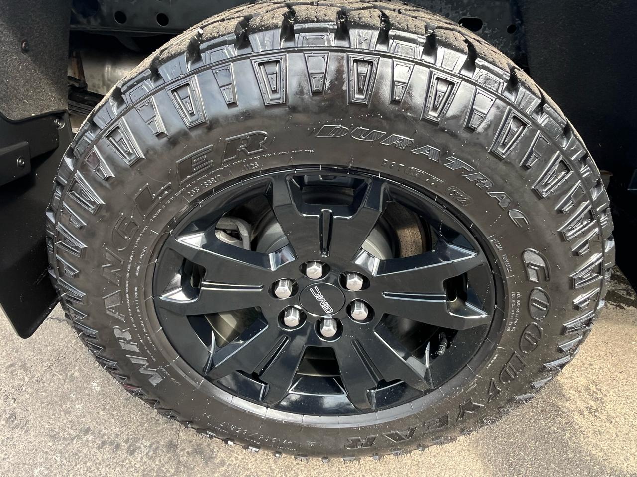 GMC Canyon 4WD Crew Cab 141" AT4 w/Leather 2022