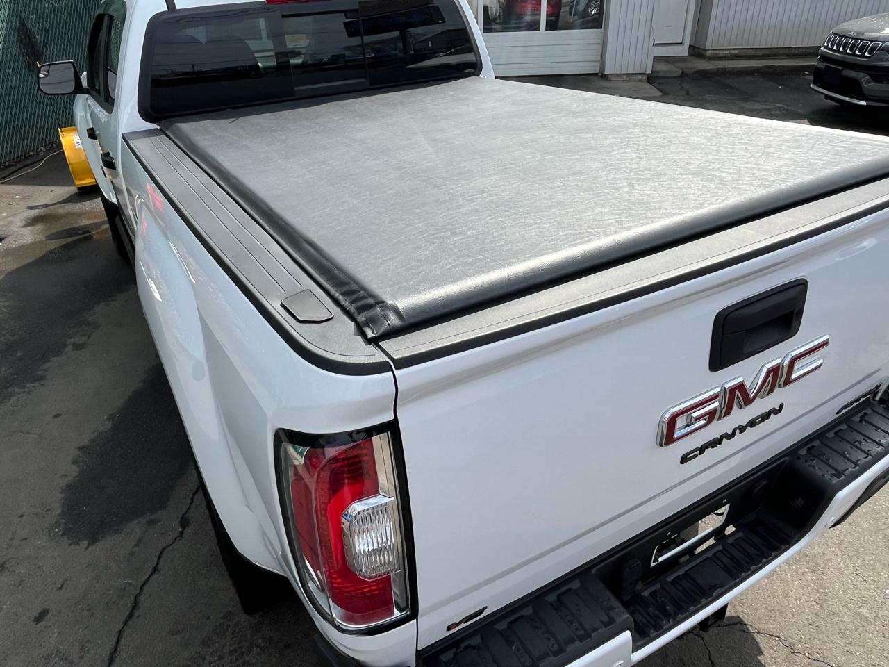 GMC Canyon 4WD Crew Cab 141" AT4 w/Leather 2022