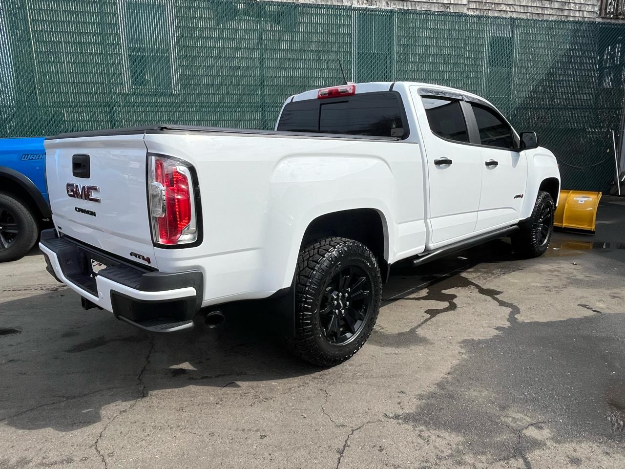 GMC Canyon 4WD Crew Cab 141" AT4 w/Leather 2022