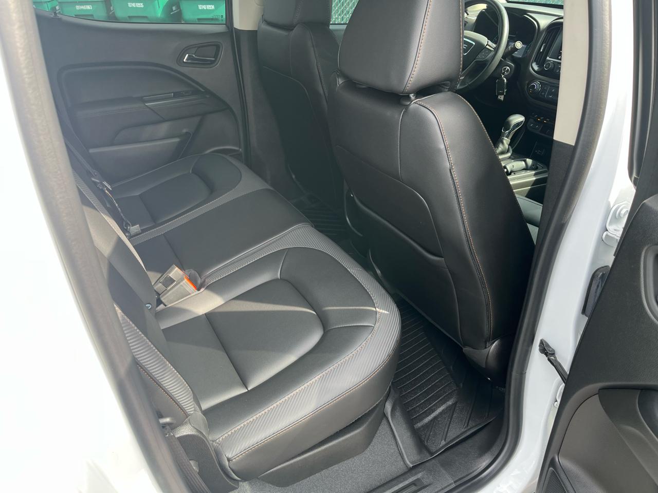GMC Canyon 4WD Crew Cab 141" AT4 w/Leather 2022