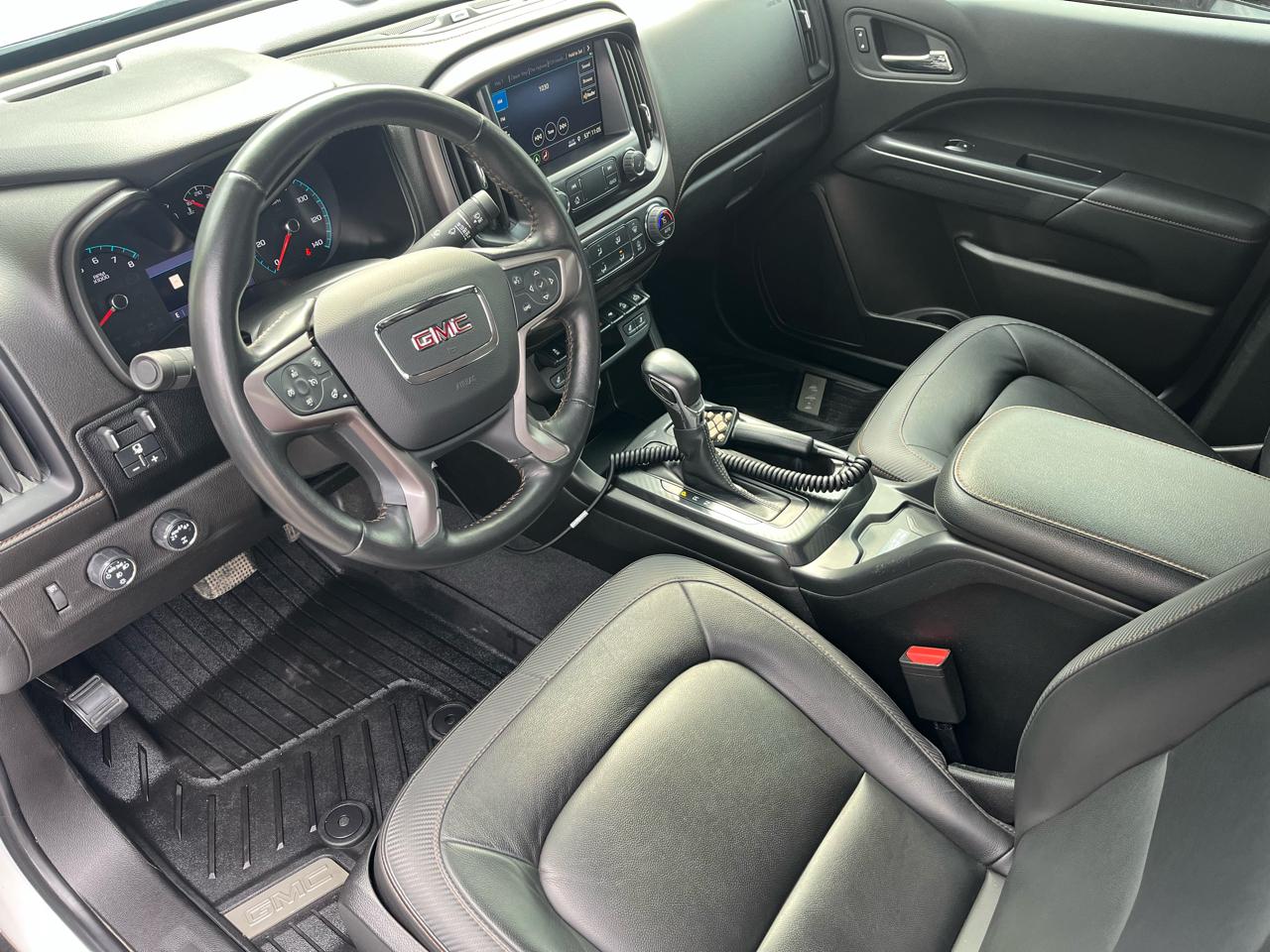 GMC Canyon 4WD Crew Cab 141" AT4 w/Leather 2022
