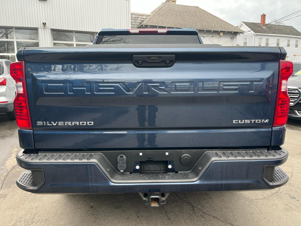 Chevrolet Silverado 1500 4WD Crew Cab 147" Custom 2022