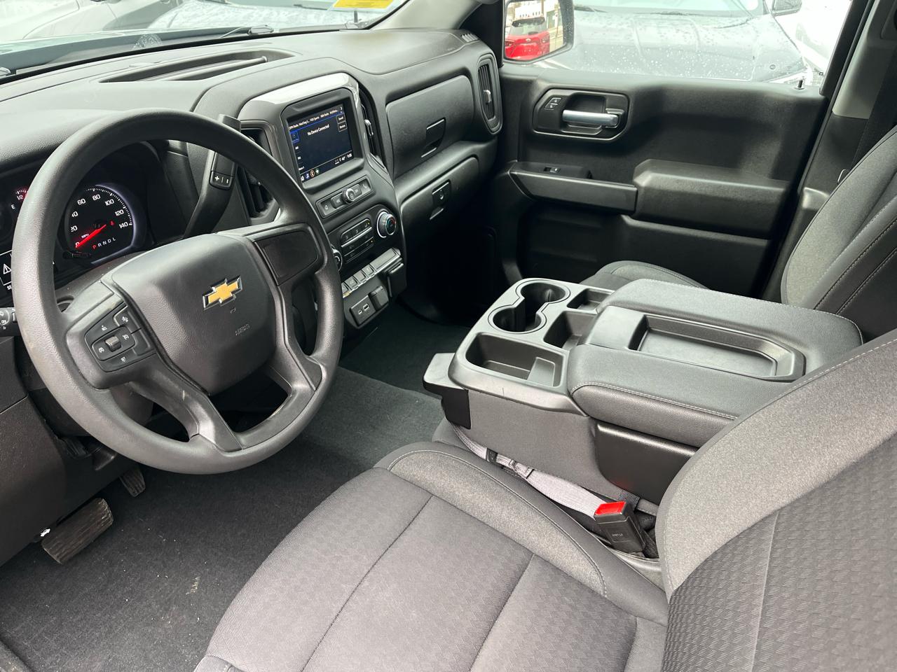 Chevrolet Silverado 1500 4WD Crew Cab 147" Custom 2022