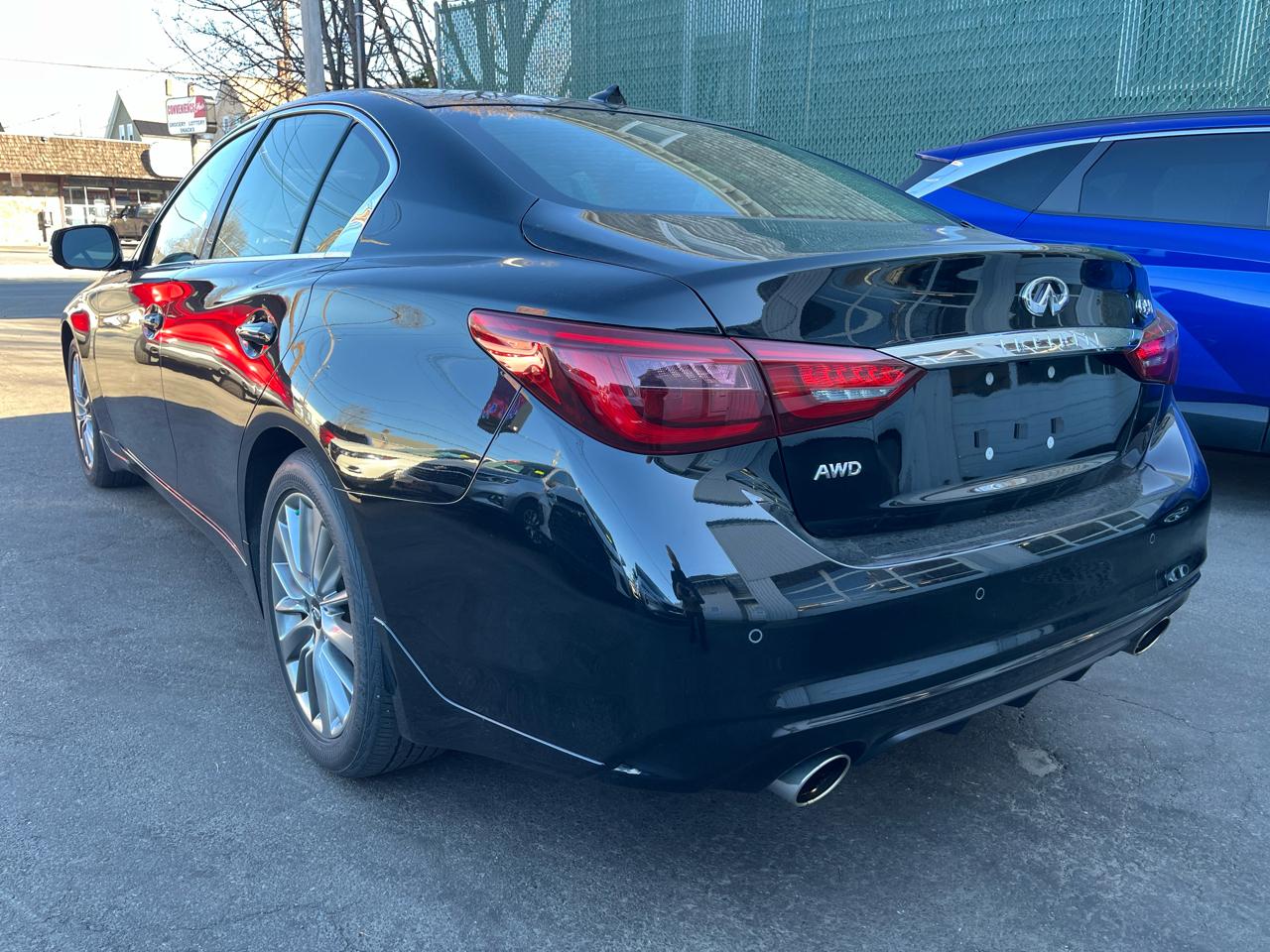 Infiniti Q50 LUXE AWD 2023