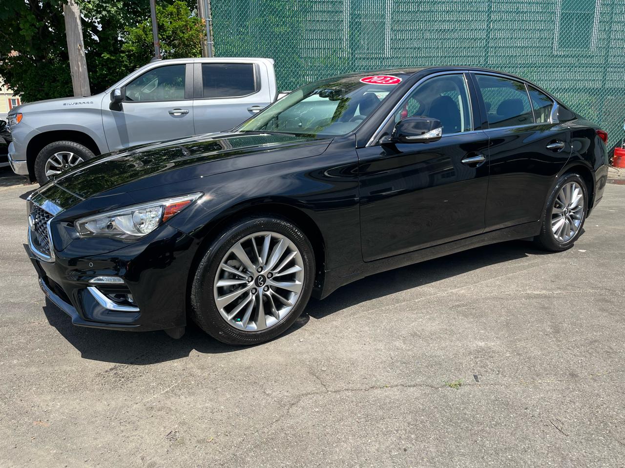 Infiniti Q50 LUXE AWD 2023