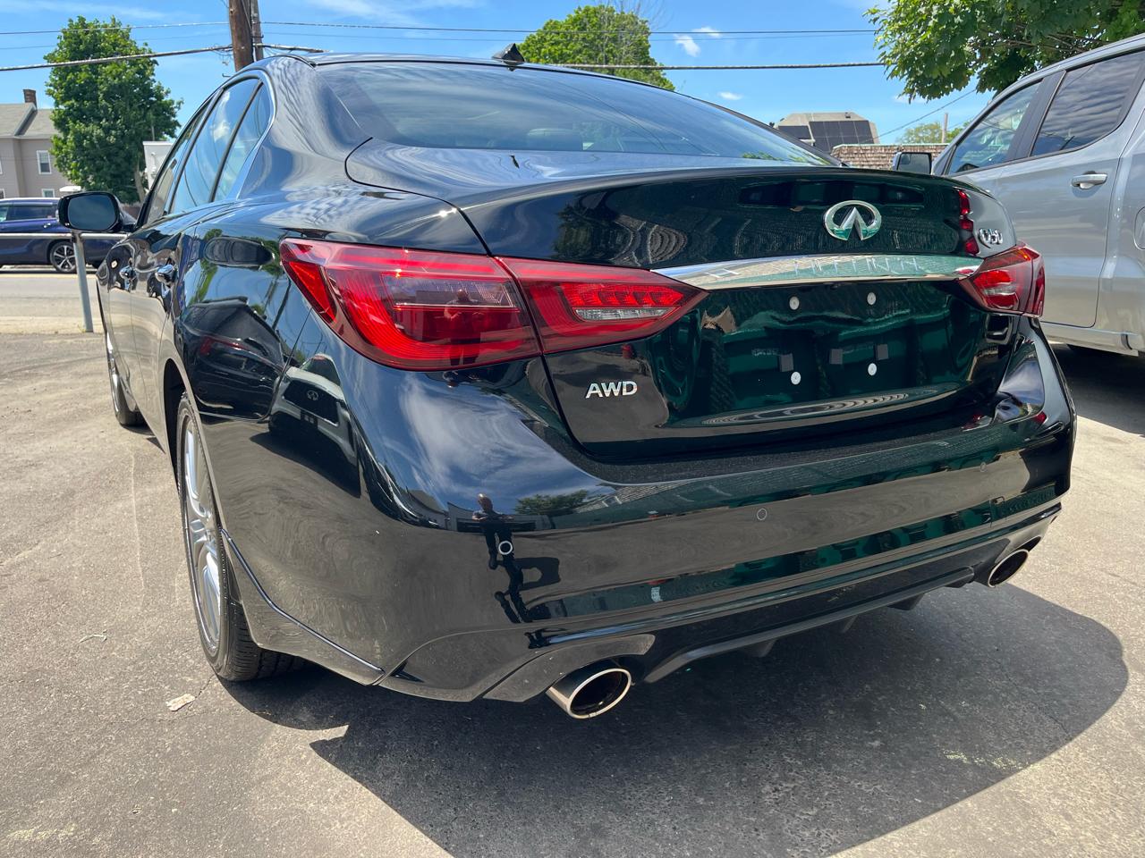 Infiniti Q50 LUXE AWD 2023