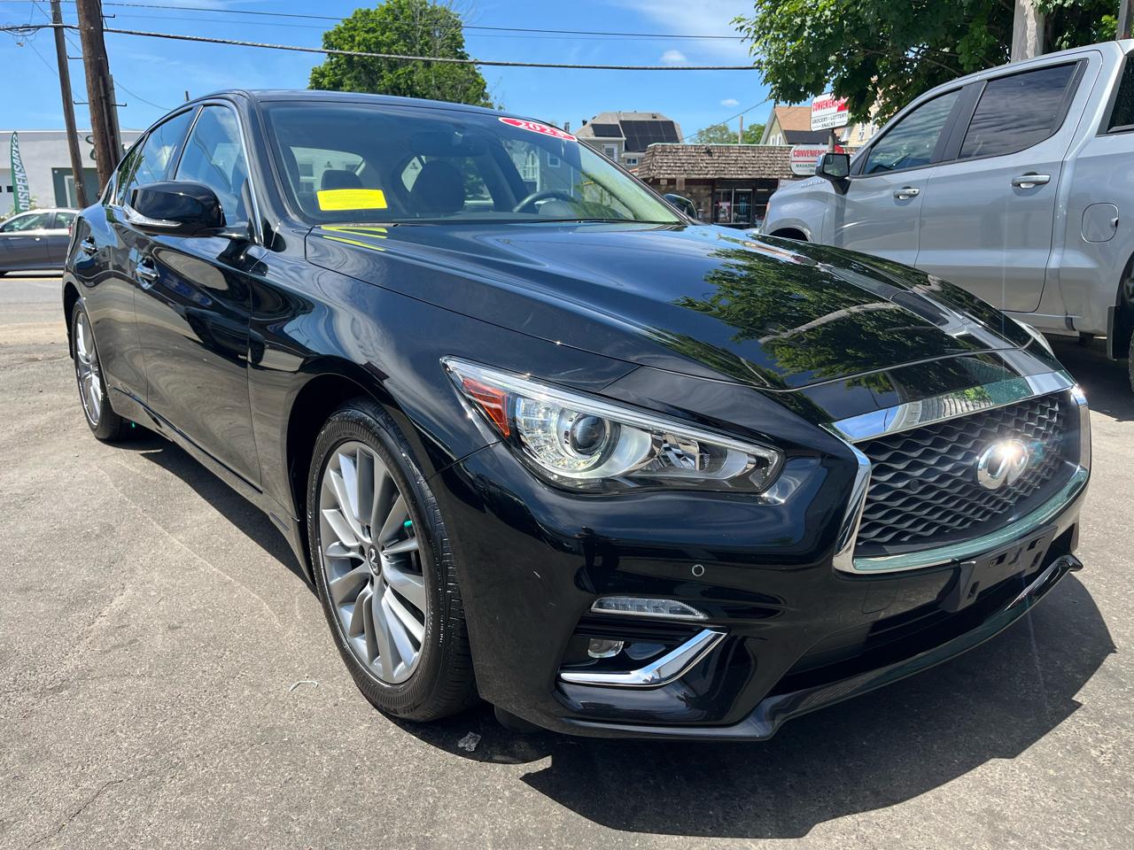 Infiniti Q50 LUXE AWD 2023