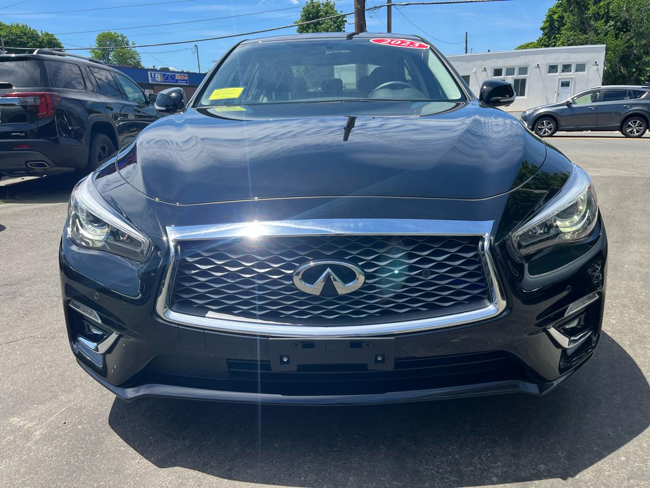 Infiniti Q50 LUXE AWD 2023