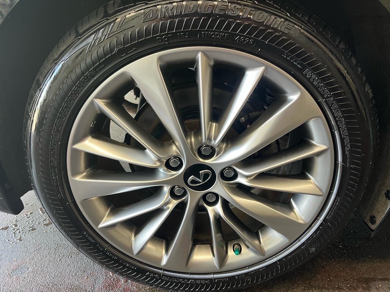 Infiniti Q50 LUXE AWD 2023