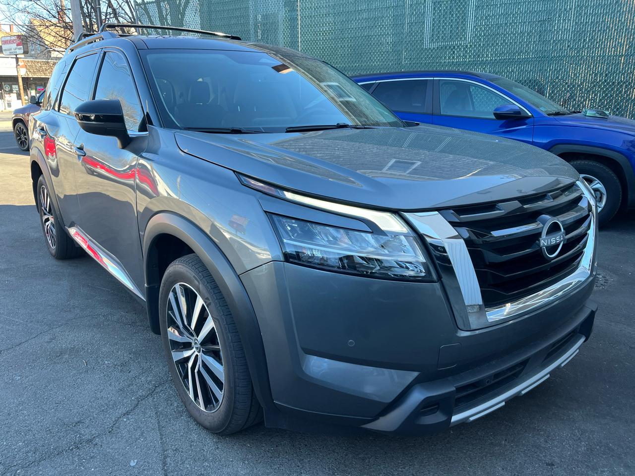 Nissan Pathfinder Platinum 4WD 2023