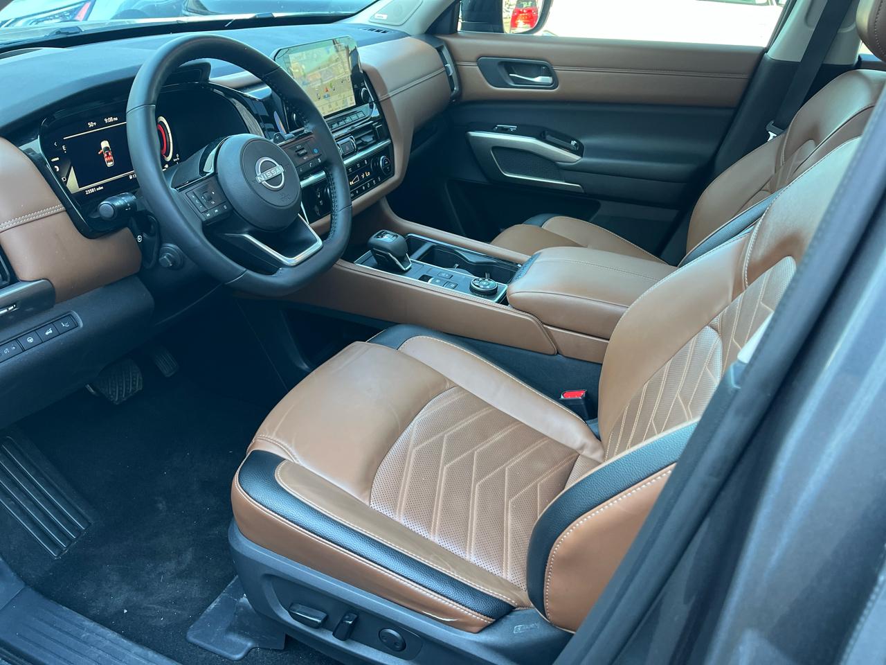 Nissan Pathfinder Platinum 4WD 2023