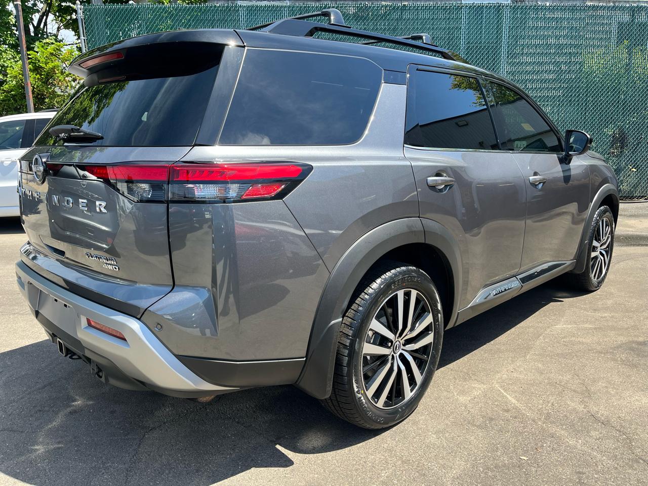 Nissan Pathfinder Platinum 4WD 2023