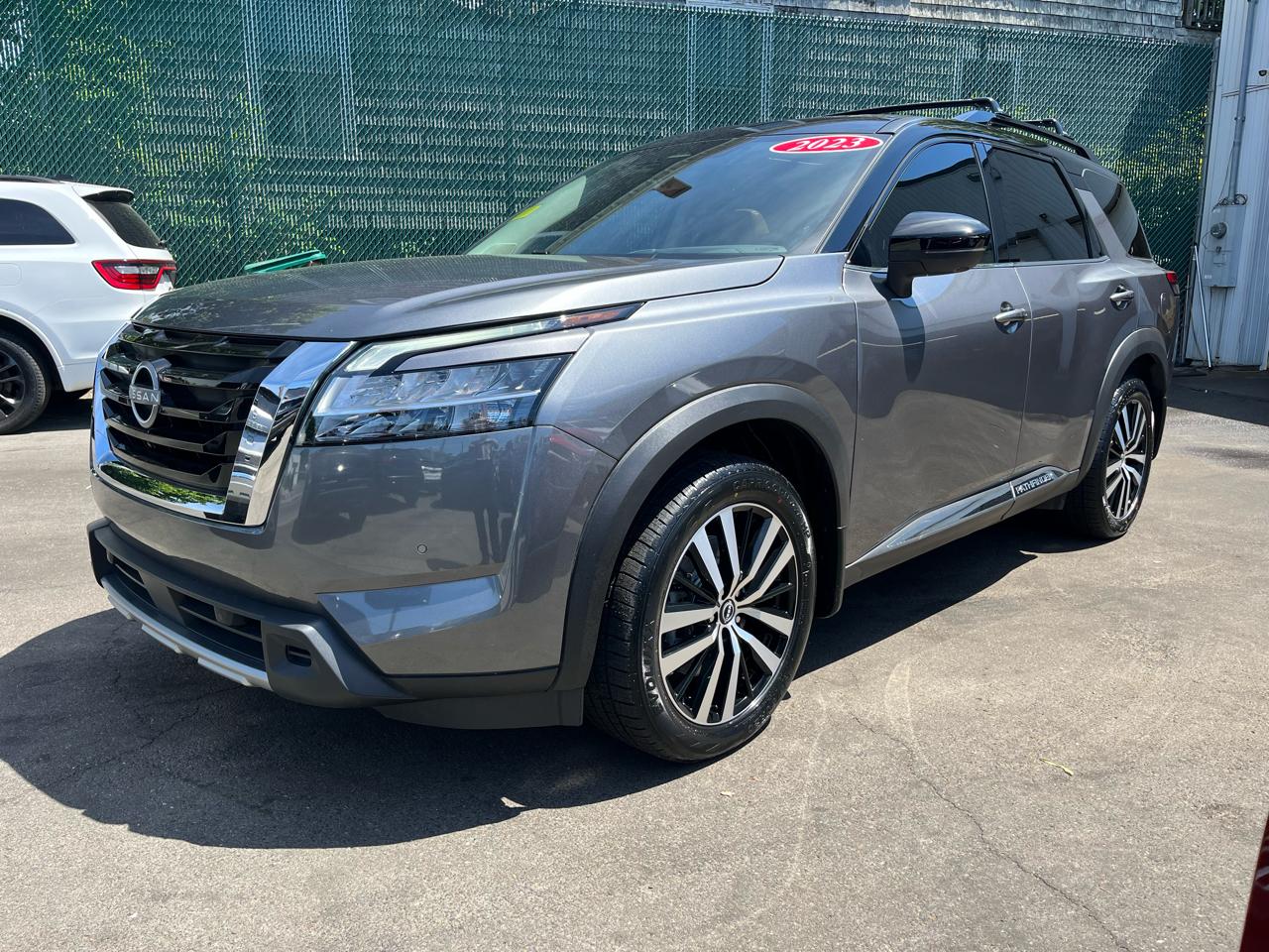 Nissan Pathfinder Platinum 4WD 2023