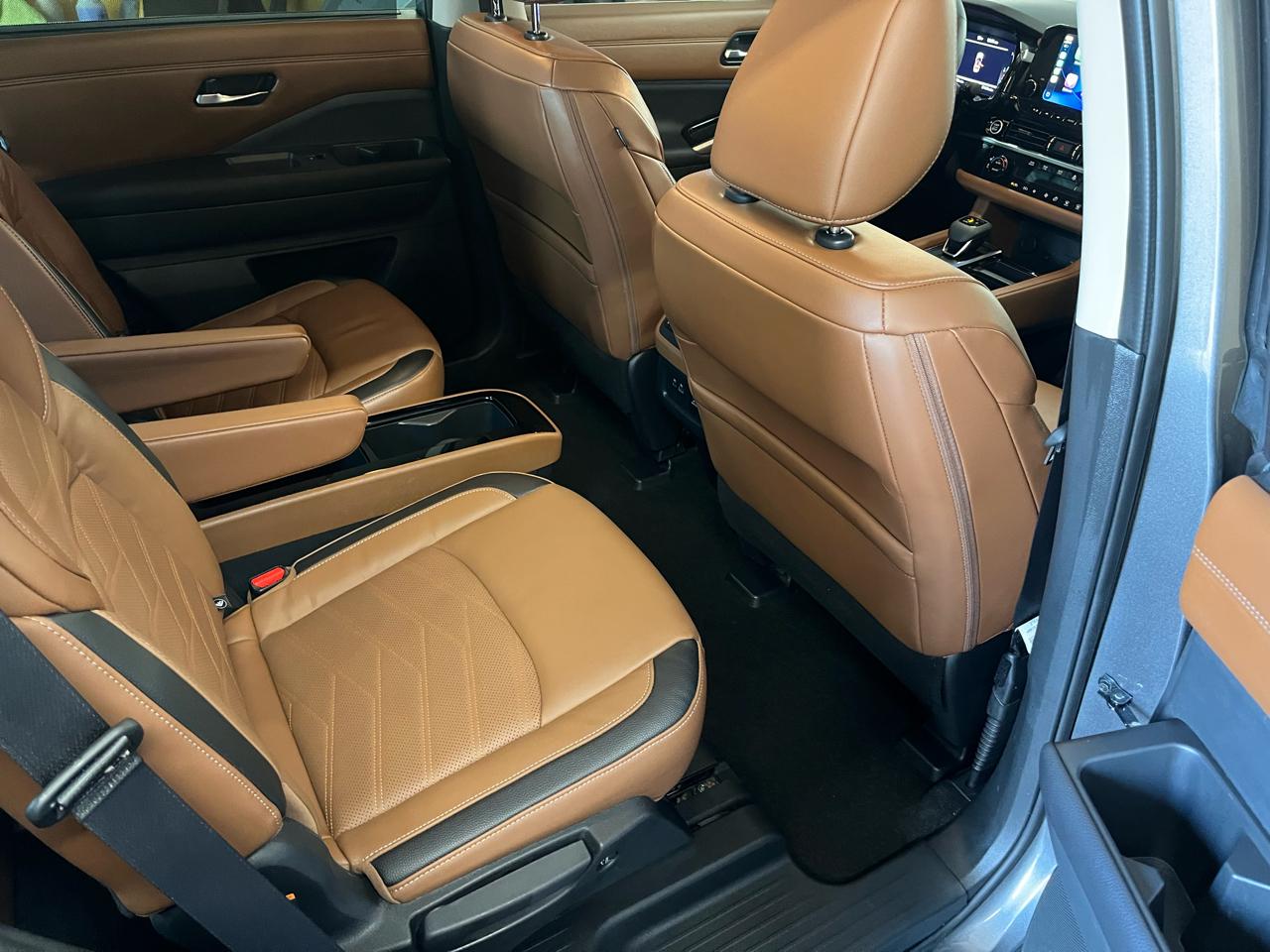 Nissan Pathfinder Platinum 4WD 2023