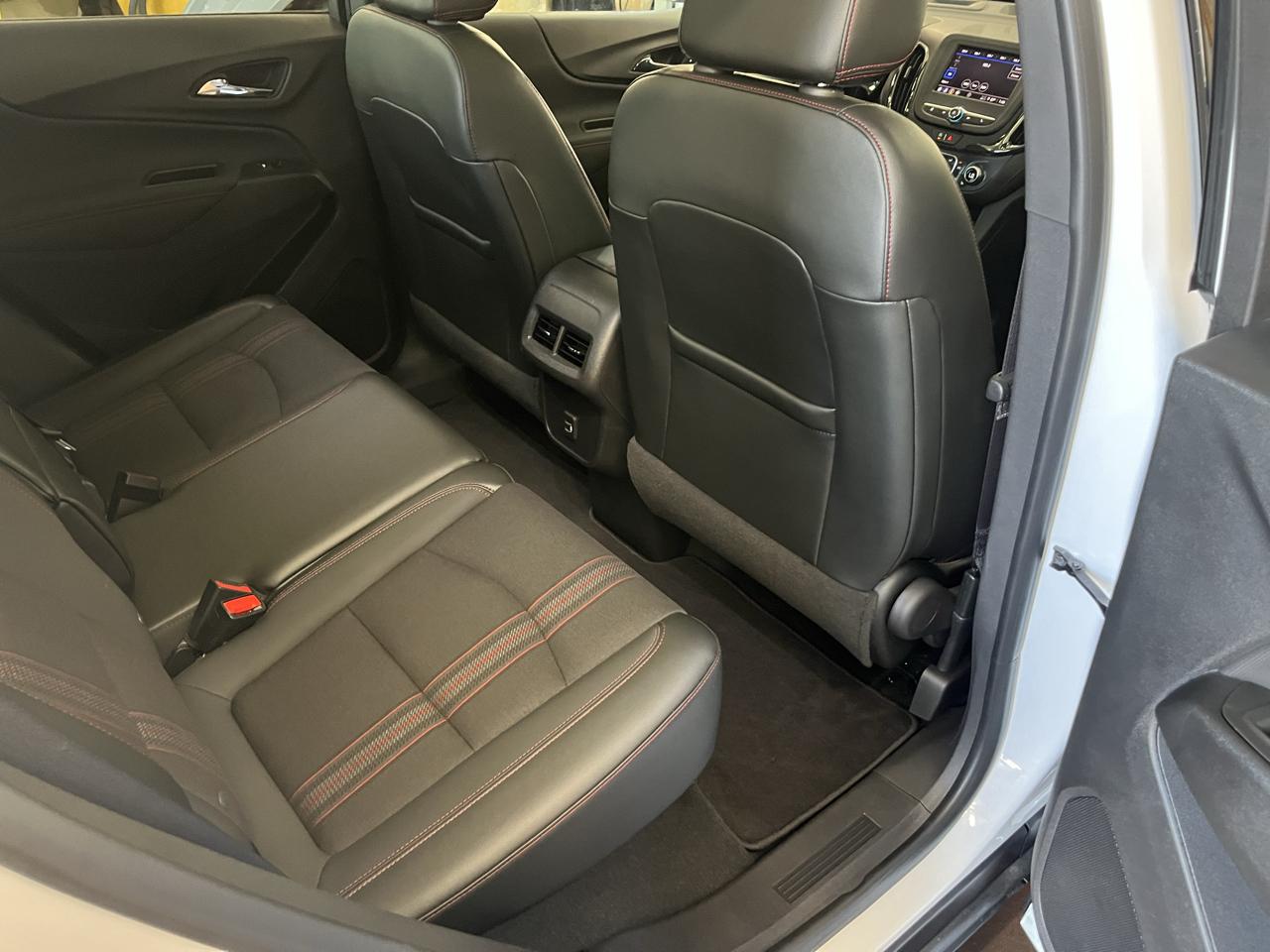 Chevrolet Equinox AWD 4dr RS 2023