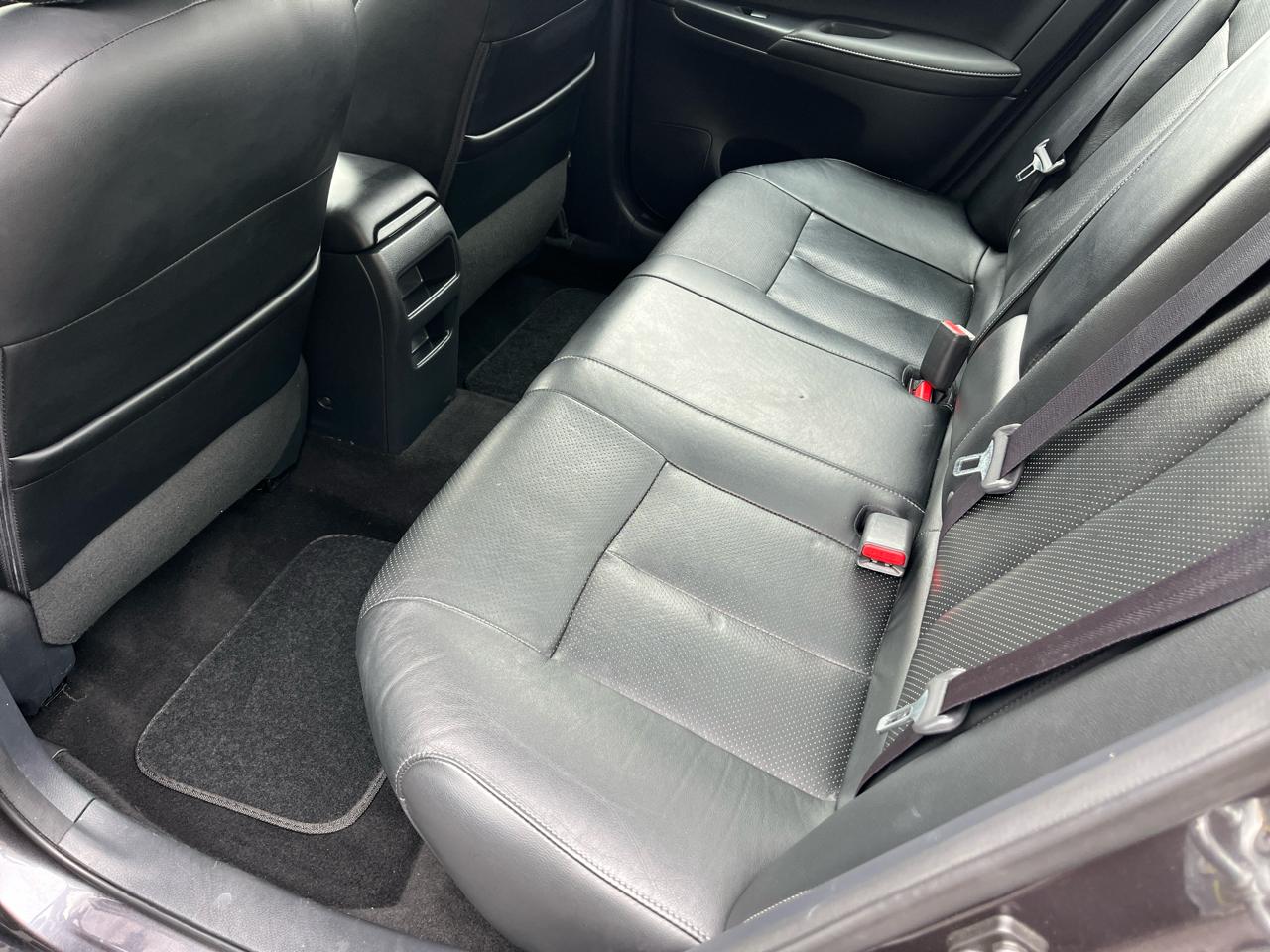 Nissan Sentra 4dr Sdn I4 CVT SR 2015