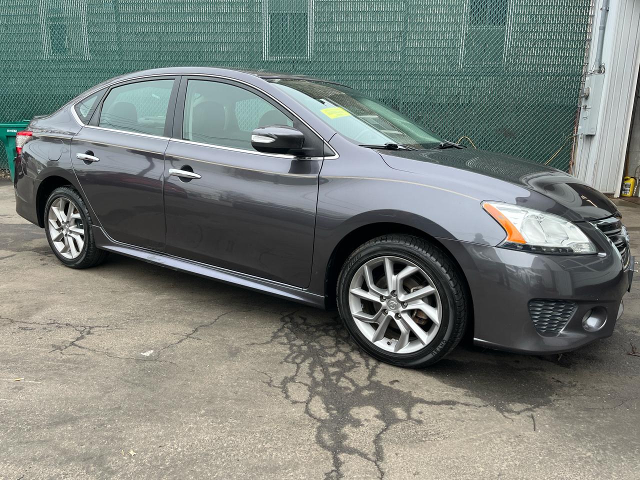Nissan Sentra 4dr Sdn I4 CVT SR 2015