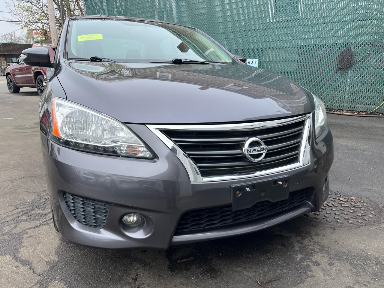 Nissan Sentra 4dr Sdn I4 CVT SR 2015