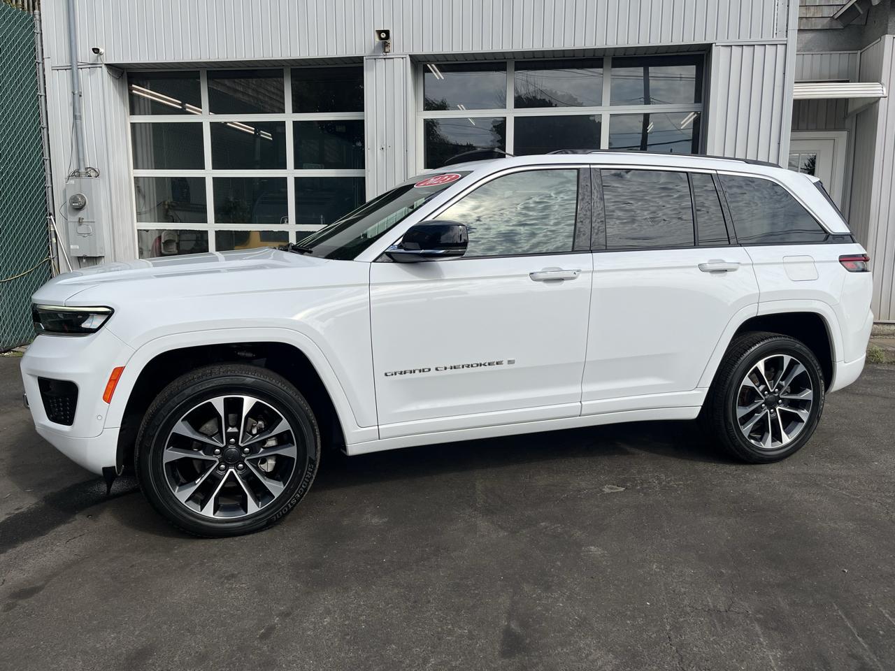 Jeep Grand Cherokee Overland 4x4 2023