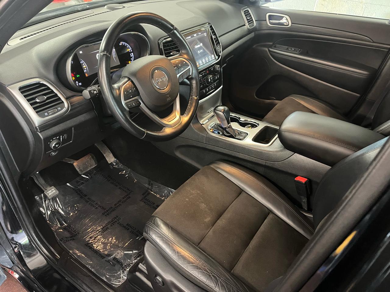 Jeep Grand Cherokee Laredo X 4x4 2021